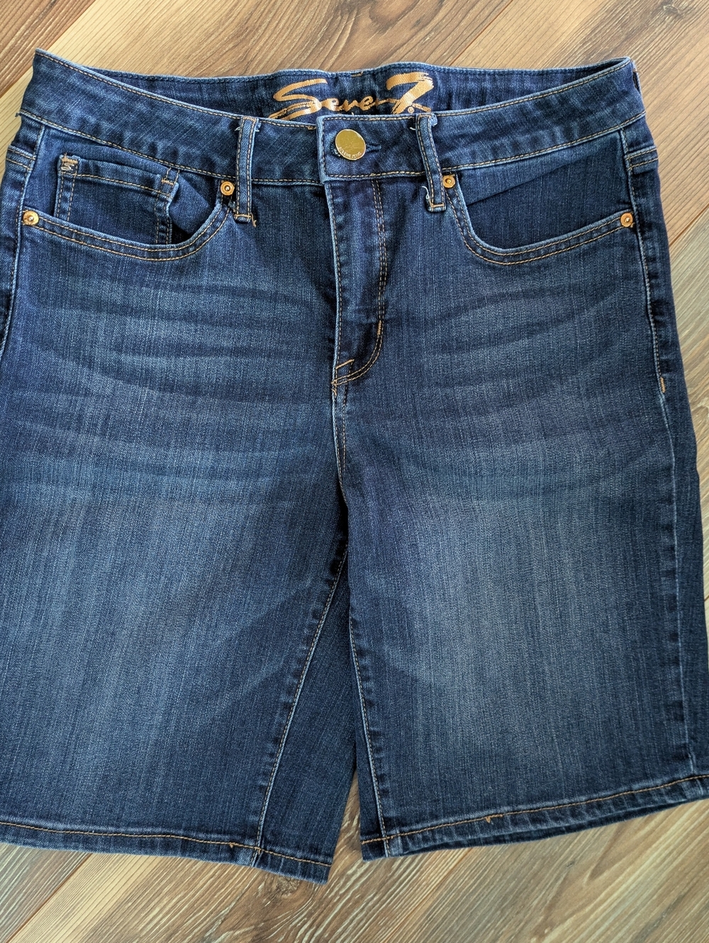 Seven7 Weekend Bermuda Dark Atlantic Wash Denim Jean Shorts Women's Size 10